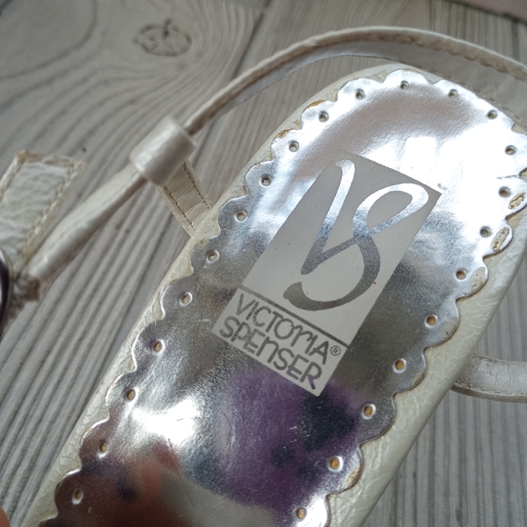 Womens Victoria Spenser White Strap Sandals Silver 3" Heel Size 9 1/2 - Picture 6 of 12